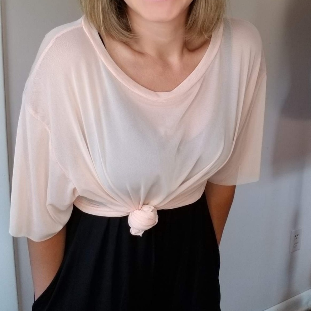 Agnes and Dora peach mesh tee